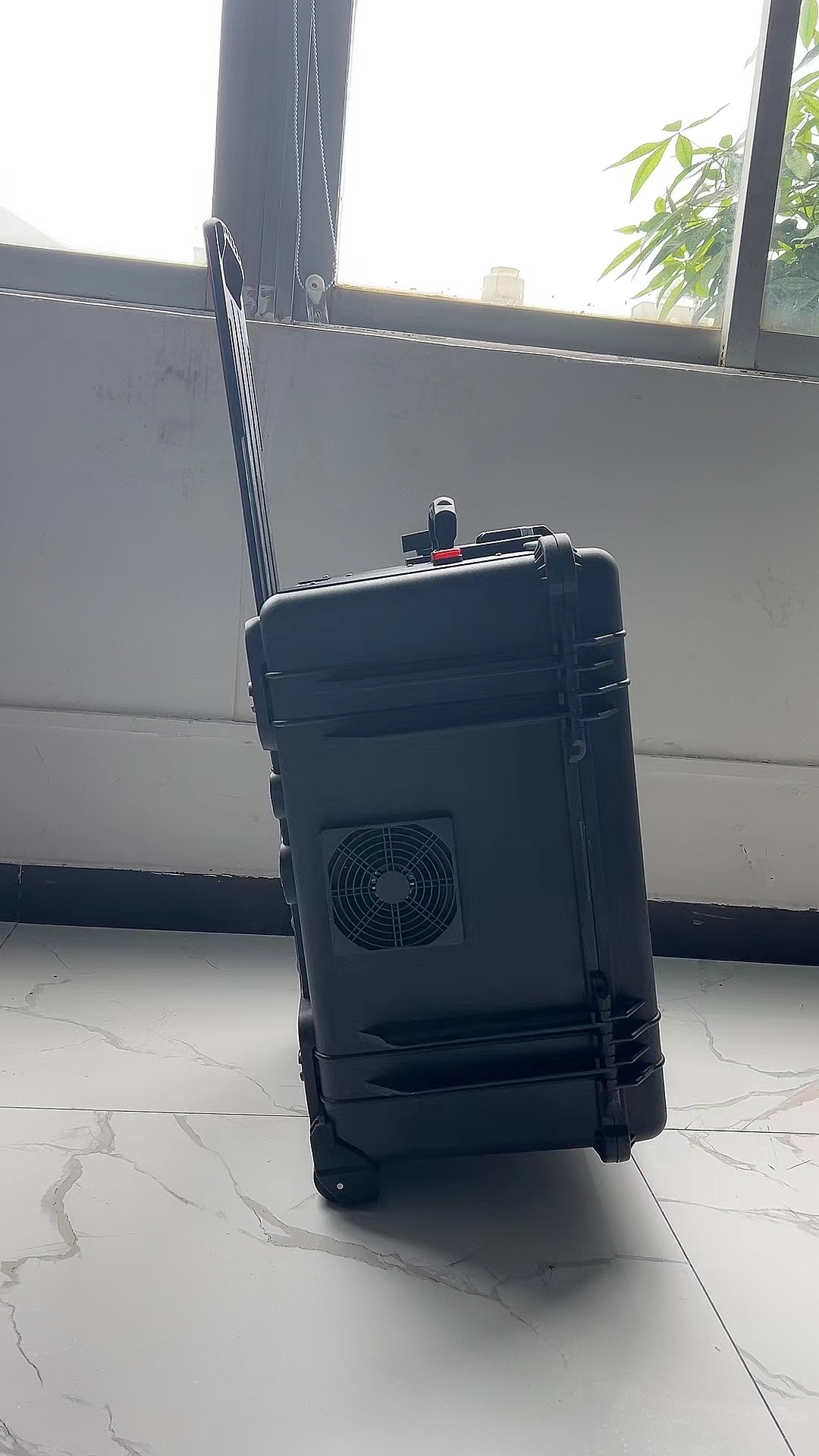 江北手拉箱型移动通信干扰器